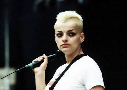 https://www.showbiz.cz/files/gallery/ba/bad3e8e3aaeb9a5e69b17bdf5f7d3f351312529203.jpg