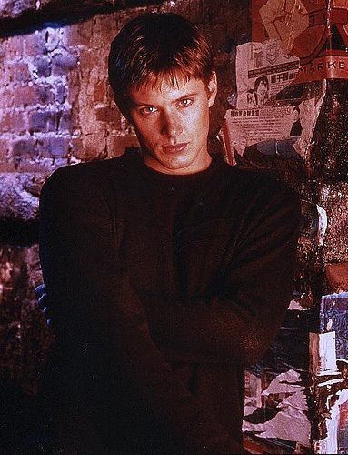 https://www.showbiz.cz/files/gallery/bd/bdcd75d7840d2171a9ef295484ce76581312547794.jpg