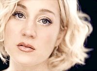 https://www.showbiz.cz/files/gallery/c2/c2b4e1f11b13c72b5f6f2e623e956b3a1312532256.jpg