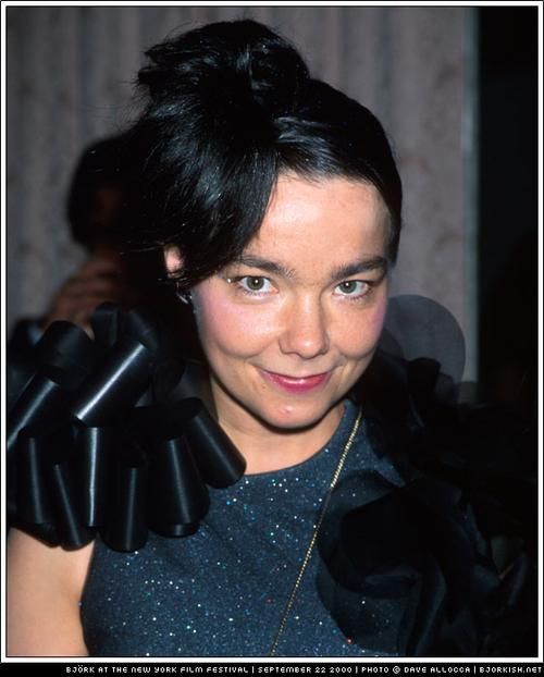 https://www.showbiz.cz/files/gallery/c2/c2ff865edd93be506834cdb9c1630c4f1312478275.jpg