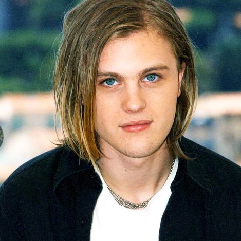 https://www.showbiz.cz/files/gallery/c9/c9d09ffd609cd61af0e17f9db951f5351312587642.jpg