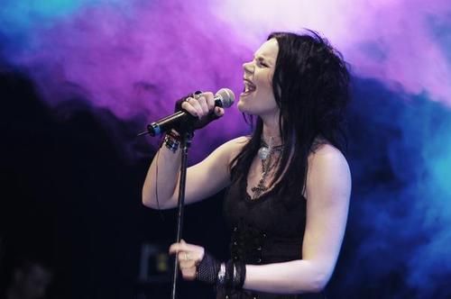 https://www.showbiz.cz/files/gallery/cb/cb6a7123d9c77d76d4f5db64b00430e11312526880.jpg