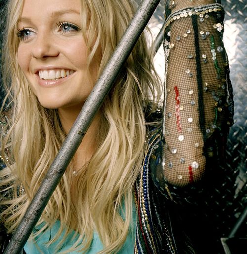 https://www.showbiz.cz/files/gallery/ce/ce83c530728cc40a31d57d63f13279701312534204.jpg