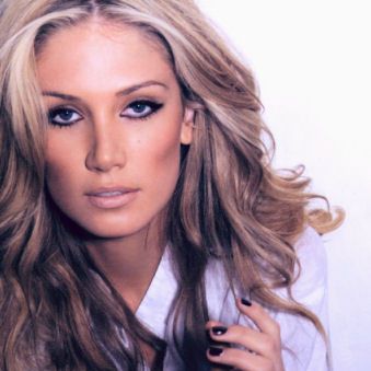 https://www.showbiz.cz/files/gallery/d1/d1678fc0becdd770b802074defa5faa11312485586.jpg