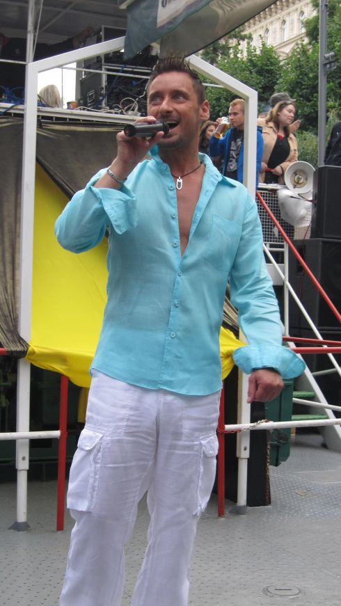 https://www.showbiz.cz/files/gallery/d2/d2e8629487cc59702a102fae8c3d3d981312586135.jpg