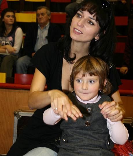 https://www.showbiz.cz/files/gallery/d6/d68205a7427404eaec98c5ae9f06d3fd1312474481.jpg
