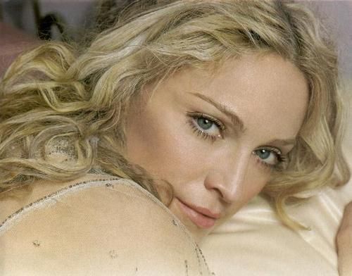 https://www.showbiz.cz/files/gallery/d9/d95bf9754e6b2d875e70601514d321ff1312528133.jpg
