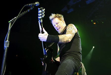 https://www.showbiz.cz/files/gallery/de/de3d2900fed2406166cb3ad1c03e43821312574677.jpg