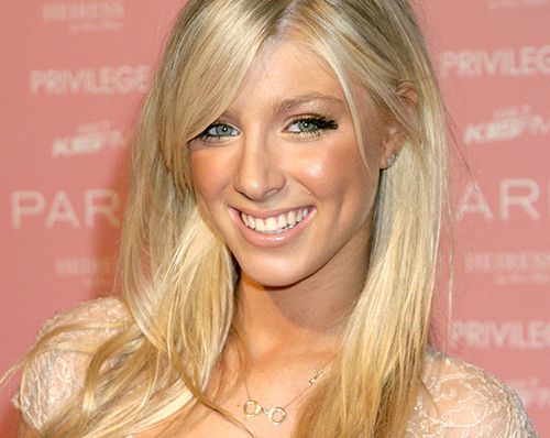 https://www.showbiz.cz/files/gallery/e5/e505d12aa0f8e61f1fb23c3f7494bfef1312584593.jpg