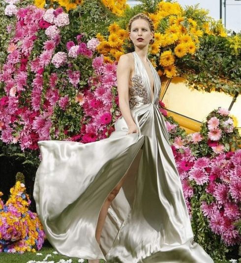 https://www.showbiz.cz/files/gallery/e5/e50e04a736b0cb461c8f9d6ad9c965f51312541805.jpg