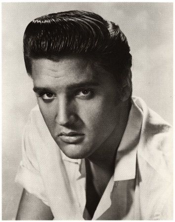 https://www.showbiz.cz/files/gallery/e9/e9f1f32bfadd6354397a90d335ddbeec1312525988.jpg