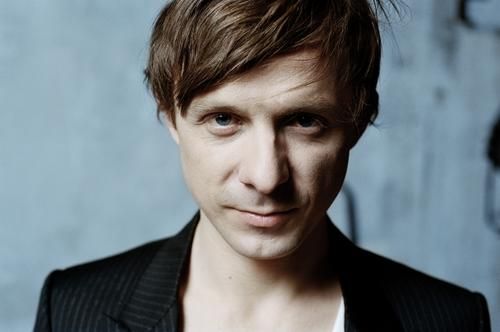 https://www.showbiz.cz/files/gallery/ec/eca6315fed05d13c78e99a275791ac261312475484.jpg