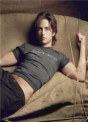 https://www.showbiz.cz/files/gallery/f3/f3132f82a4d2d7f5a71d4601ea79e7f11312551433.jpg