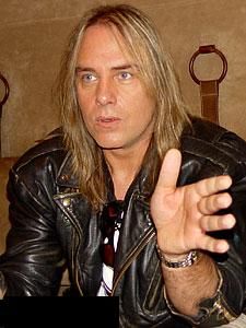 https://www.showbiz.cz/files/gallery/f8/f88d610f5c7b9d9ea4752e3944d398981312489074.jpg