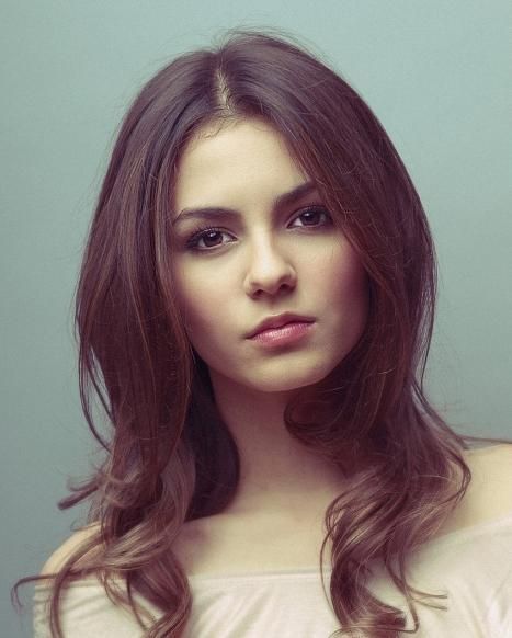 https://www.showbiz.cz/files/gallery/f9/f9fd7ddb2eff72239fc9572e9cba29ad1312499562.jpg