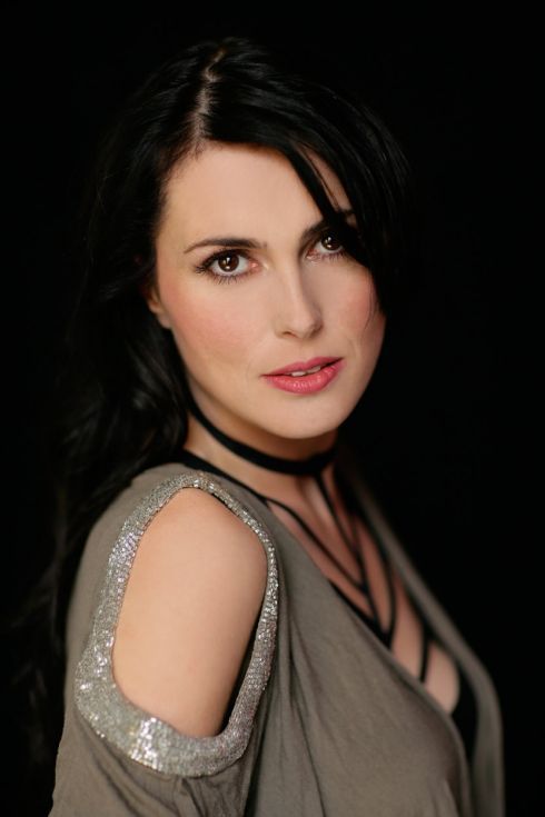 https://www.showbiz.cz/files/gallery/fd/fdab876e3cef94cb3d3605352f3e4d221312498376.jpg