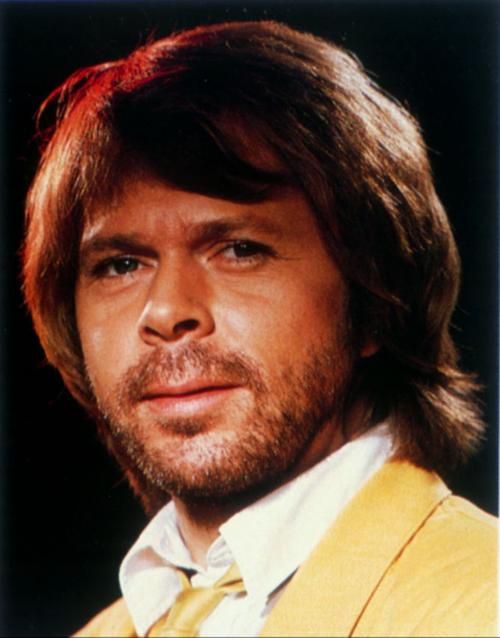 https://www.showbiz.cz/files/gallery/ff/ff04d4d8805e18cec9462348593cd6351312474289.jpg