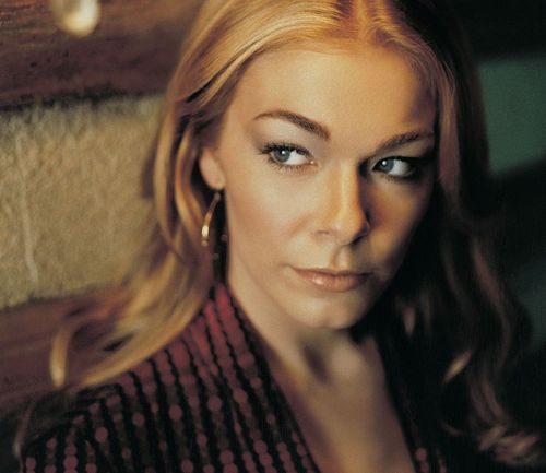 https://www.showbiz.cz/files/gallery/gg/a3b189e9c7344660e6b0bd1d99b774121327422630.jpg