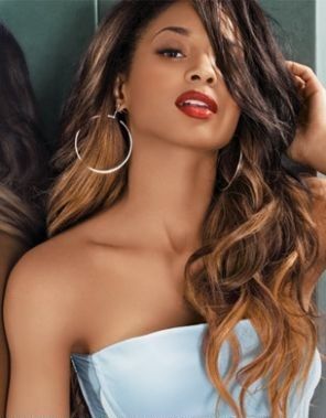 https://www.showbiz.cz/files/gallery/gg/e35ba7a1a0e3da0302917f971b16be141327423649.jpg