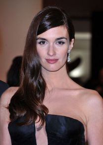 https://www.showbiz.cz/public/files/gallery/thumb/03/039cb1c0f750fe2465ee9e8d98f135901312496929.jpg