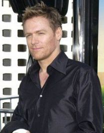 https://www.showbiz.cz/public/files/gallery/thumb/09/0974d623d6d6c9acd1c8ab295f2314101312546537.jpg