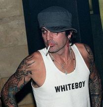 https://www.showbiz.cz/public/files/gallery/thumb/13/135e928cc6648a26b5126c8e436af1cb1312490639.jpg