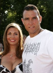 https://www.showbiz.cz/public/files/gallery/thumb/13/1398dde4f6d3c25779eac8f6bf93a9d41312581339.jpg