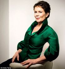 https://www.showbiz.cz/public/files/gallery/thumb/17/17fe2ef61c4c076c3cd60efafe8a0f891312489179.jpg