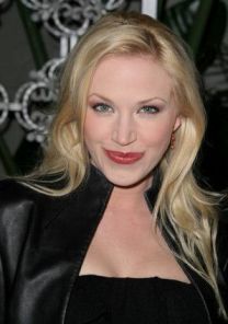 https://www.showbiz.cz/public/files/gallery/thumb/1a/1a879c2cb2ed0a999bc7d158ee09a0791312567166.jpg