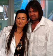 https://www.showbiz.cz/public/files/gallery/thumb/28/28c724c14c0fb585e5977cf7a50a0c0f1312488569.jpg