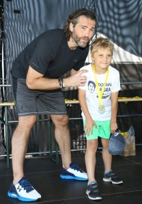 https://www.showbiz.cz/public/files/gallery/thumb/2e/2efe506f8e02772e3f045db1524de4f8.jpg