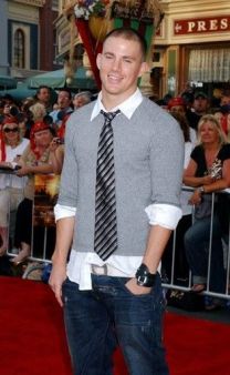 https://www.showbiz.cz/public/files/gallery/thumb/40/402cc6323ab1c78da1f2a0fa6a6e256f1312485682.jpg