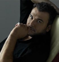 https://www.showbiz.cz/public/files/gallery/thumb/52/52c1e274e5668a33fea5037cc665388d1312571030.jpg