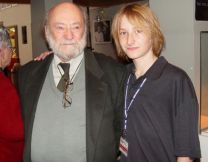 https://www.showbiz.cz/public/files/gallery/thumb/59/59a08f44ddf1cf9695aad54a3bd42c391312573131.jpg