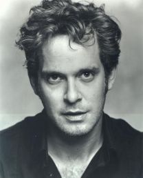 https://www.showbiz.cz/public/files/gallery/thumb/6e/6eb8929ece8ef39d5633611b3a39b4111312486219.jpg