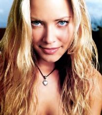 https://www.showbiz.cz/public/files/gallery/thumb/76/7632d336c3ce1f58a38bd4ad2b8a21e41312558634.jpg