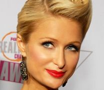 https://www.showbiz.cz/public/files/gallery/thumb/7a/7a1a490eb4236556634f47e9c2050d28.jpg