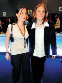 https://www.showbiz.cz/public/files/gallery/thumb/90/90a1f2cb42ec5b44576b36a8f4881f851312536813.jpg