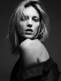 https://www.showbiz.cz/public/files/gallery/thumb/a0/a015cbedff754f846dcfdb397d4b74451312485395.jpg