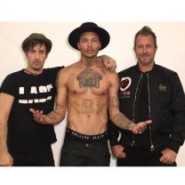 https://www.showbiz.cz/public/files/gallery/thumb/a1/a15c04d9d4a5110caad7ce42a1aff1f7.jpg