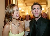 https://www.showbiz.cz/public/files/gallery/thumb/a5/a5f2d70d0e0e57468d99160e3d934f331312548795.jpg