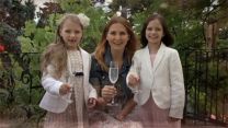 https://www.showbiz.cz/public/files/gallery/thumb/a7/a7a7390dc3138412740ef3b9f73f4f09.jpg