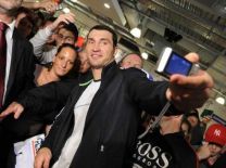 https://www.showbiz.cz/public/files/gallery/thumb/ab/ab0e9e771de834112f8f107a25b826631312537897.jpg