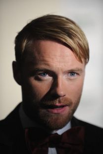 https://www.showbiz.cz/public/files/gallery/thumb/b3/b3bc3c9c51d7dd40b5071a45d00c12ae1312484870.jpg
