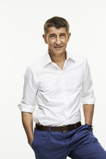 https://www.showbiz.cz/public/files/gallery/thumb/b8/b89e209e9052c05deace033109f207ff.jpg
