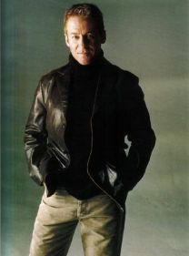 https://www.showbiz.cz/public/files/gallery/thumb/c3/c3c3d0f8ee46f9fd34e88263695095311312527271.jpg