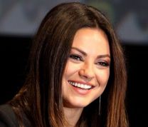 https://www.showbiz.cz/public/files/gallery/thumb/c9/c9384edb8af915ab9dd9ab3fa0fd8c2d.jpg
