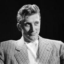https://www.showbiz.cz/public/files/gallery/thumb/ca/ca76c7f41ecd1427af433e1cf6a7c0671312558977.jpg