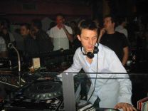 https://www.showbiz.cz/public/files/gallery/thumb/cd/cd088e1f0bc73305ea6e77856a764d1e1312475485.jpg