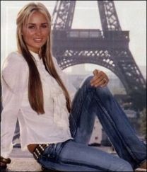 https://www.showbiz.cz/public/files/gallery/thumb/d9/d9dccd0701e6cf1a281852edcb585e771312546828.jpg